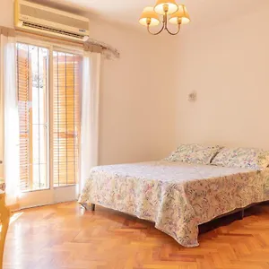 hostel-boutique-paso.hotelsmendoza.com/